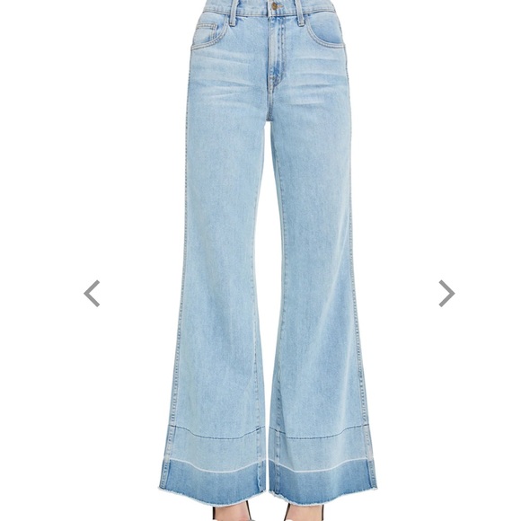 🔥WILDFOX🔥COUTURE SHIELDS FLARE WASHED DENIM BLUE JEANS SIZES 24/27/30 NWT - Picture 2 of 7